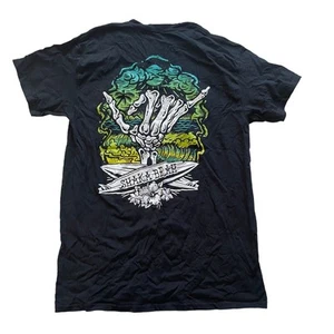 Size Medium Retrofit Graphic Black Shirt - Picture 1 of 5