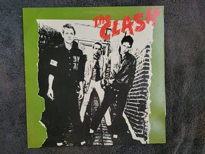 CLASH S/T SELF TITLED JOE STRUMMER MICK JONES - Picture 1 of 4