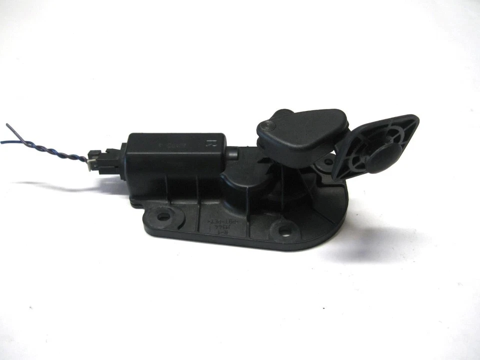GMC ENVOY XL TRAILBLAZER EXT PASSENGER QUARTER WINDOW ACTUATOR MOTOR 03 - 2009 - Imagem 1 de 1