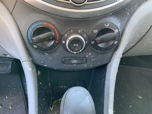 OEM Temperature Control With AC Manual Dull Finish Fits 12-14 ACCENT 1357884 - Picture 1 of 12