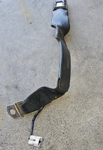 80-86 1986 FORD F150 250 LEFT DRIVER FRONT SEAT BELT BUCKLE BLUE STD CAB - Picture 1 of 4