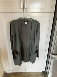 Suéter J.F.W Cárdigan Talla Mediana, Gris, Aleación Solo Para Envolturas - Imagen 1 de 8