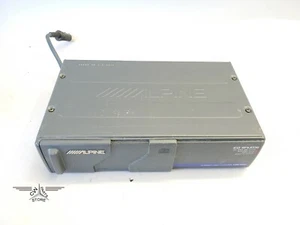 1994 Mercedes W140 S420 6-Disc CD Changer Alpine CHM-S601 - Picture 1 of 10