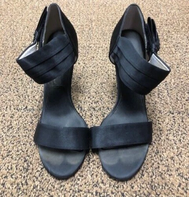 Nina New York Sandals Black Satin Heels Bow,  Bead Ankle Strap Open Toe Shoes 7M Foto 1 de 2