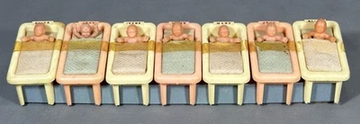 Vintage Renwal Nursery Crib Row Baby Dollhouse Furniture 7 Beds w/ Babies - Image 1 of 4
