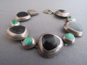 PULSERA DE BROCHE DE TENIS VINTAGE TAXCO MEXICO CON INCRUSTACIONES DE MALAQUITA DE ÓNIX - Imagen 1 de 6