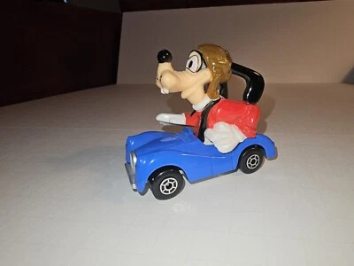 Matchbox Disney Series #9 Goofy In Blue Roadster - Image 1 of 4