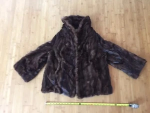 Soft Lush Gorgeous Vintage Brown Small Women’s Fur Coat 1960’s - Picture 1 of 4