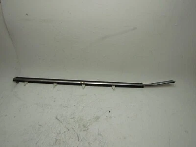 Cinturón de tira de clima XG350 2002 2005 lado del pasajero puerta delantera moldura exterior Foto 1 de 4