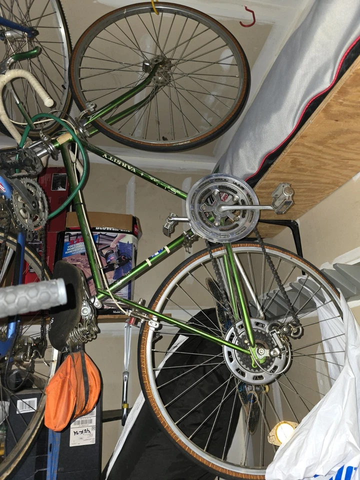 BICICLETA VINTAGE 1973 SCHWINN VARSITY 10 VELOCIDADES   - Imagem 1 de 1