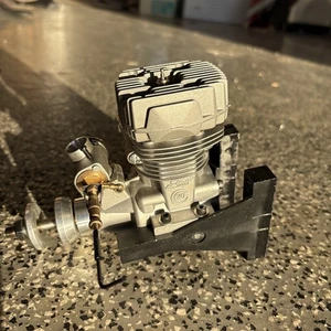 Super Tiger SuperTigre  G20 RC Glow Nitro Engine 2 Stroke 20cc 20/23 2300  - Picture 1 of 6