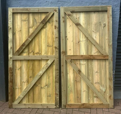 DRIVEWAY GATES SUPER HEAVY DUTY TIMBER WOODEN MADE TO MEASURE TONGUE & GROOVE - Image 1 of 4