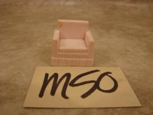 M50 VINTAGE PLASTIC DOLL HOUSE FURNITURE LIVINGROOM CHAIR - Picture 1 of 1