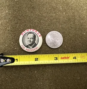 1968 Hubert Humphrey 1.25” Presidential Political Campaign Pin Button Pinback - Picture 1 of 2