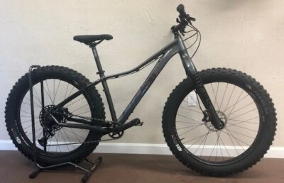 Bicicleta grasa Borealis Telluride gris medio Foto 1 de 3