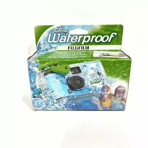 FujiFilm Quicksnap Waterproof Camera (17ft) Aqua Blue 27 Exposures Exp 6/2023 - Picture 1 of 3