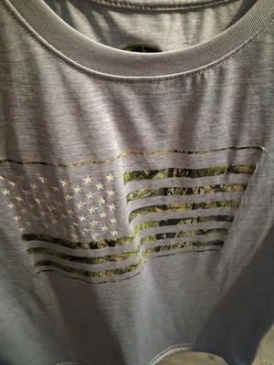 Men's Silky T-SHIRT size Large Mossy Oak - Image 1 of 4