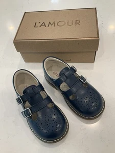 Zapatos con correa en T de cuero azul marino L’AMOUR. #810. Niña talla 9. Excelente estado. - Imagen 1 de 9