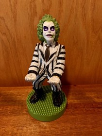 Beetlejuice PS3 PS4 PS5 XBOX NES TV Controller Stand Mobile Smart Phone Holder
