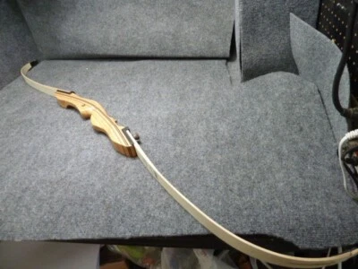 Arco recurvo de tiro con arco Ragim RH VICTORIA 62" Foto 1 de 4