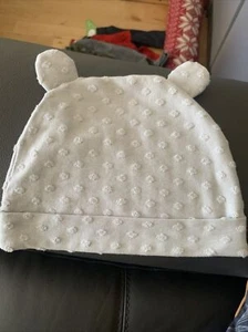 BNWOT RIVER ISLAND GREY BABY BEANIE HAT WITH EARS SIZE UK 6-9 MONTHS EUR 74 CMS - Picture 1 of 6