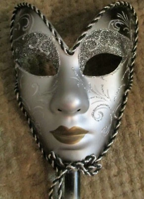 Máscara con palo, plata nueva ¡Impresionante! Foto 1 de 4