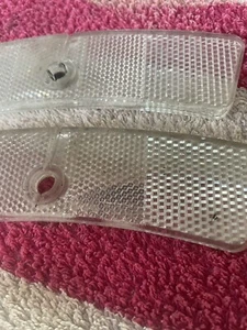 Vintage Schwinn Reflectors 5634c Wheel Reflector Spoke 5634 Early Metal Clip - Picture 1 of 4