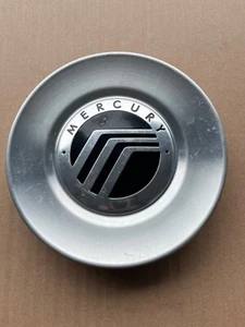 2006-2007 Mercury Mountaineer Center Cap Used 1 Piece , Part # 6L94-1A096-BC - Picture 1 of 3