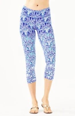 NUEVO CON ETIQUETAS Lilly Pulitzer UPF 50+ Weekender Whisper Azul Único Leggings Cortos XL Foto 1 de 4