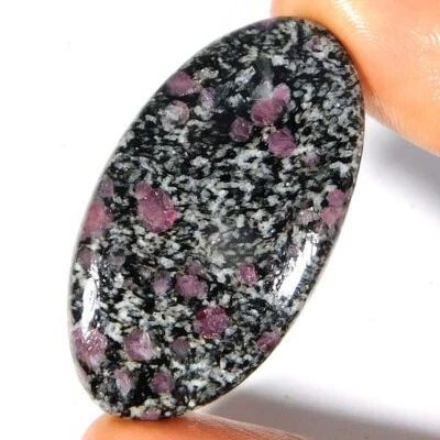 46,2 карата 100% натуральный ЧЕРНЫЙ РУБИН ДУРАК овальный кабошон драгоценный камень россыпью - Изображение 1 из 3