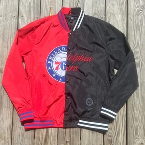 Men’s Young & Reckless NBA Philadelphia 76ers Satin Varsity Jacket Red/Black XL - Imagen 1 de 10
