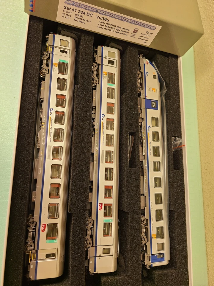 Rame de 3 voitures livrée TER PACA, SNCF  LS MODELS 41234 - HO - Photo 1/1