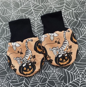 Spooky Cute Woodland Fright Tiger Cat Baby Mitts Boy Girl - Picture 1 of 3