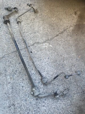Barra estabilizadora delantera y trasera bmw e30 serie 3 m42 318is  Foto 1 de 3