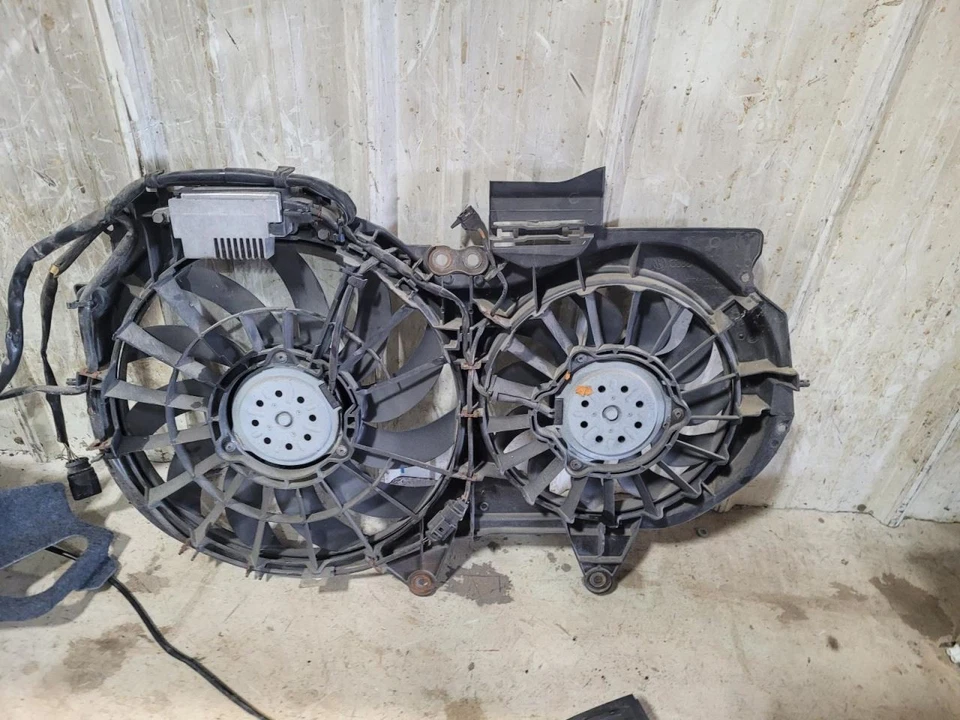 Radiator Fan Motor Assembly Convertible Dual Fan Fits 04-09 AUDI A4 2016247 - Изображение 1 из 4