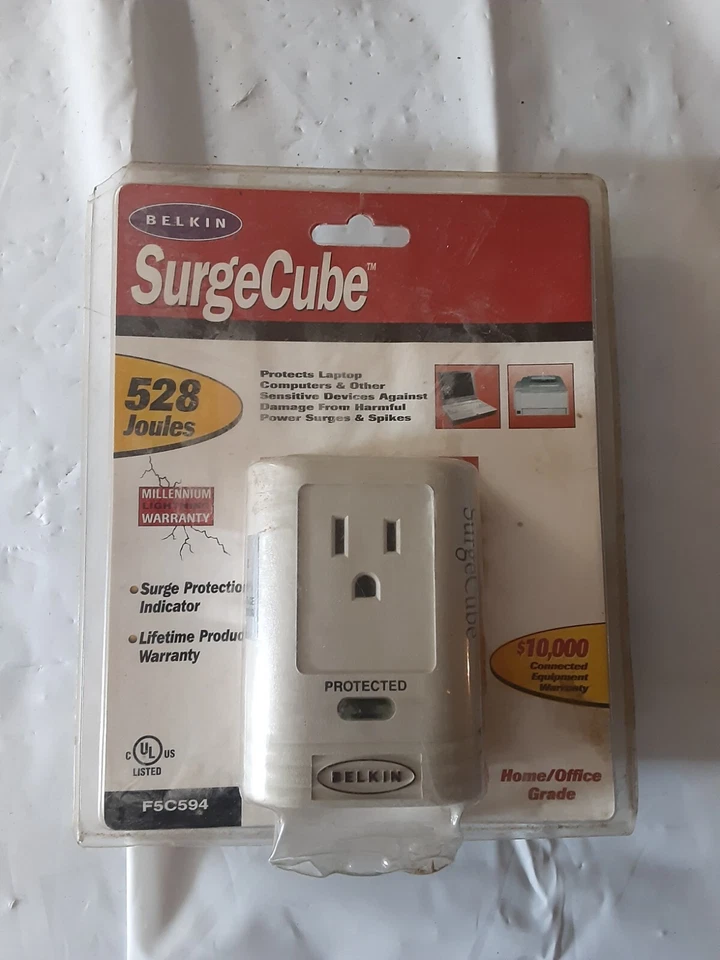 Belkin Master Cube Surgecube Surge Suppressor F5C594 NOS - Image 1 of 2