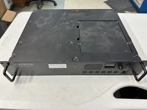 Kenwood TKR-850 V2 UHF Repeater - Zdjęcie 1 z 5