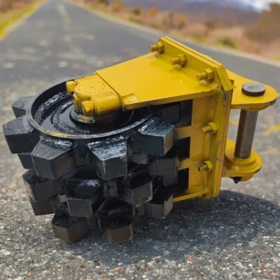 Accesorio de rueda de compactación 305 se adapta a accesorio de rueda de compactación de excavadora Foto 1 de 4