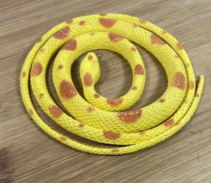 41" SCARY Plástico Goma Serpiente Juguete Susto Pájaros Ratones Repelente Realista Falso - Imagen 1 de 3
