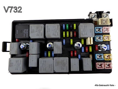 Centralina Chevrolet Epica 2.5 scatola fusibili 96647287 - Immagine 1 di 4