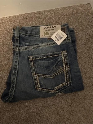 Pantalones de mezclilla rectos para hombre Ariat serie M5 Ridgeline lavado jugador occidental 34x34 Foto 1 de 4