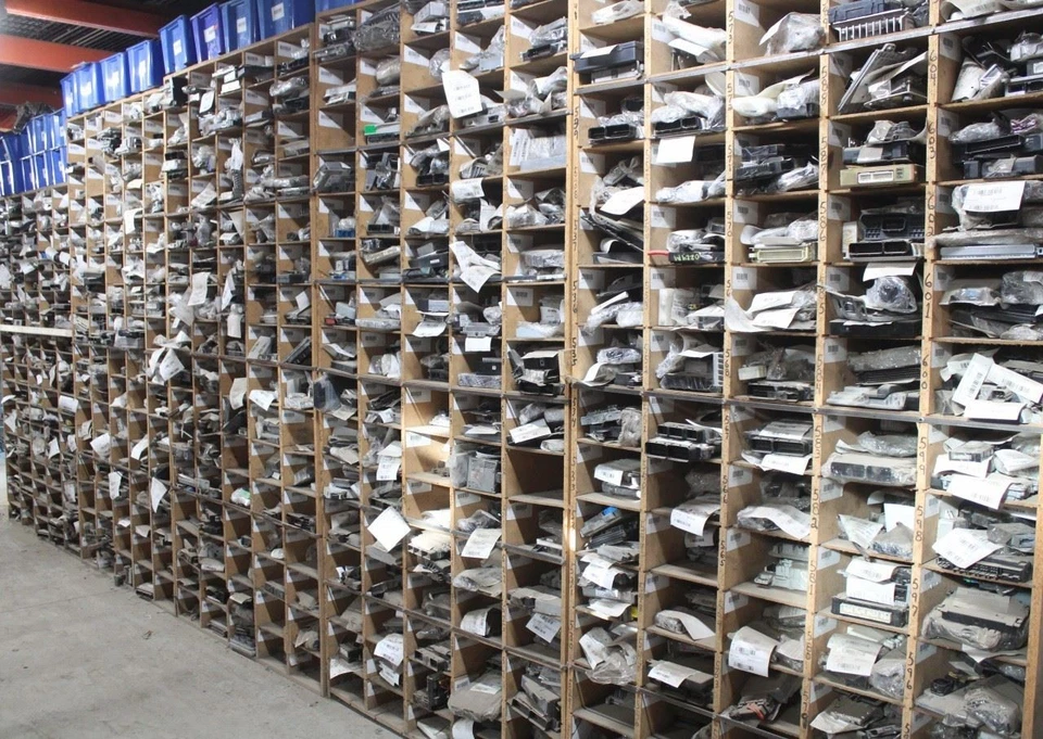 Engine ECM Electronic Control Module Xc Fits 09-10 VOLVO 60 SERIES 698694 - Image 1 of 1