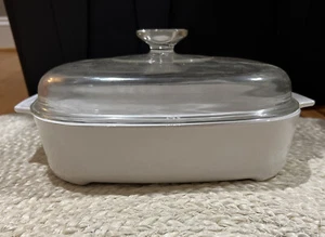 Corning Ware Microwave Browning Casserole Dish MW-A-10 With Pyrex Lid - Picture 1 of 6
