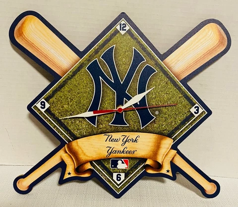 New York Yankees Wooden 10"x 13" Diamond  Over Bats Battery Operated Clock F01 Cover