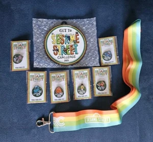 Sesame Street Exclusive Pins & Medal & Lanyard Set VRC Running Challenge Club - Picture 1 of 3