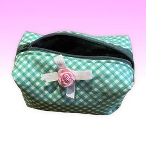 Handmade Mini Quilted Box Makeup Bag - Picture 1 of 2