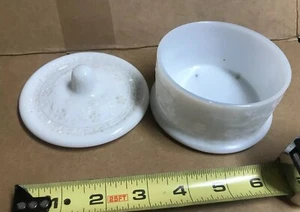 Vintage Akro Agate White Candy Dish With Lid - Picture 1 of 7