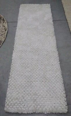 SNOW WHITE 2'-3" X 8' Pulled Threads Rug, Reduced Price 1172705299 STS641W-28 - Image 1 of 4