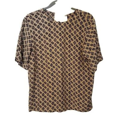 Blusa geométrica manga corta Christie & Jill para mujer talla S bronceada Foto 1 de 4