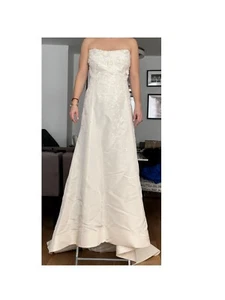Oscar de la Renta Bridal Gown from Spring 2019 Look 12; bridal size 16 street 12 - Picture 1 of 7